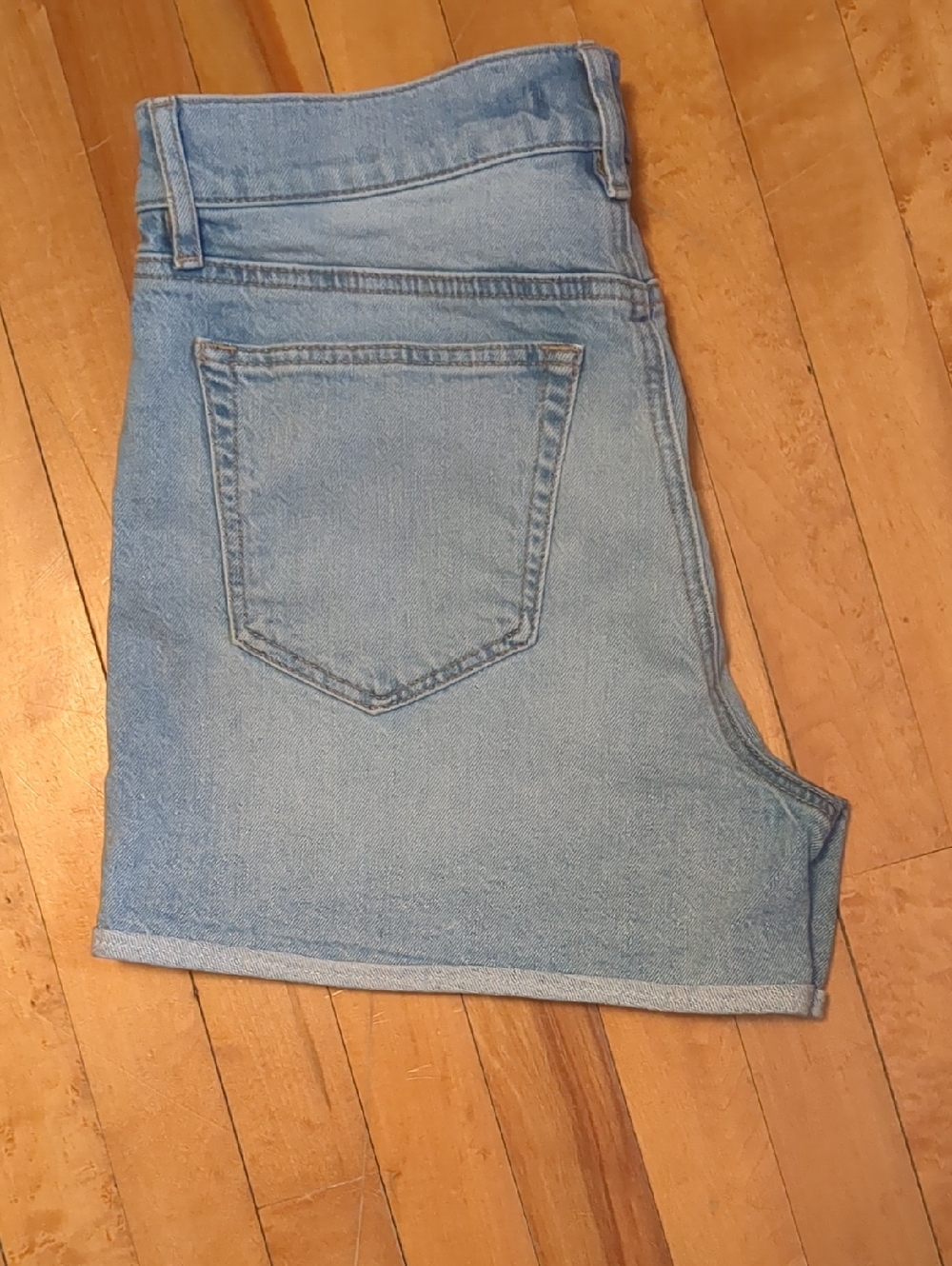 Loft Roll Cuff Light Wash Jean Shorts Size 2 - Picture 14 of 14
